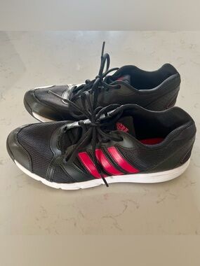 Women’s Adidas Sneakers Black with Dark Pink Stripes Size 8